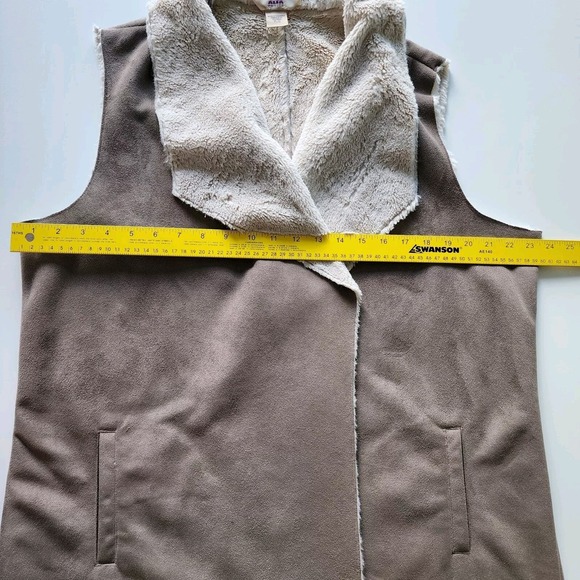 Vegan Suede Vest Womens Large Sherpa‎ Faux Sleeveless Jacket Wrap Boho Ethical - Picture 15 of 16